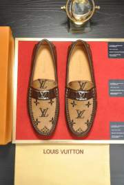 Picture of Louis Vuitton Shoes _SKULVsz38-44mnf0312711981